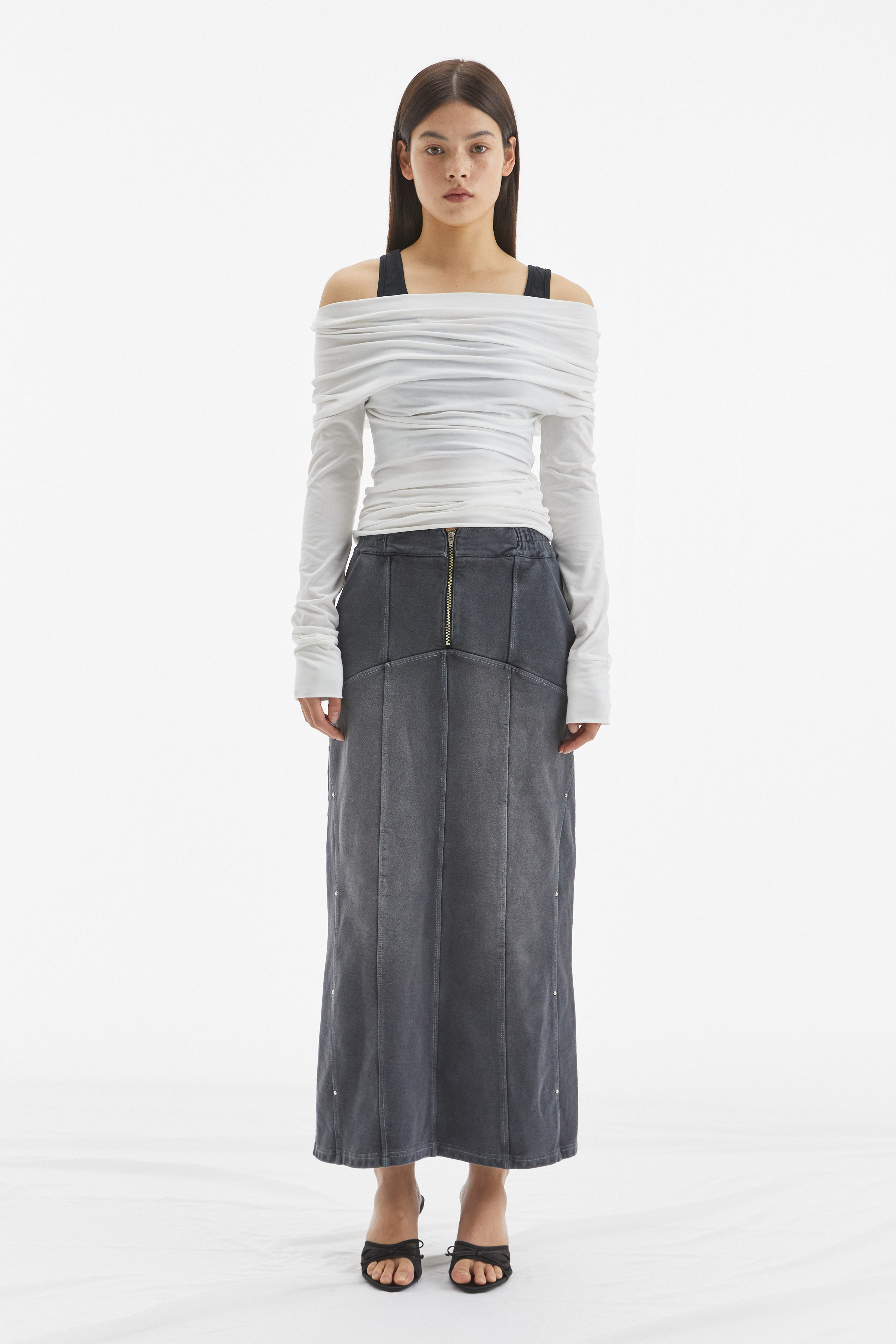 WASHED LINE MAXI SKIRT / CHARCOAL